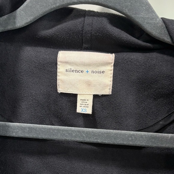 Silence + Noise Riley vegan leather drapey jacket - Picture 3 of 8